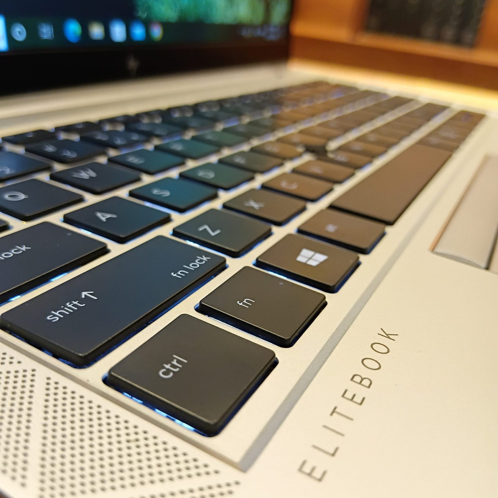 HP EliteBook 840 G7 (Refurbished)Intel i5-10310U | 8 GB DDR4 | 256GB NVMe SSD photo 3